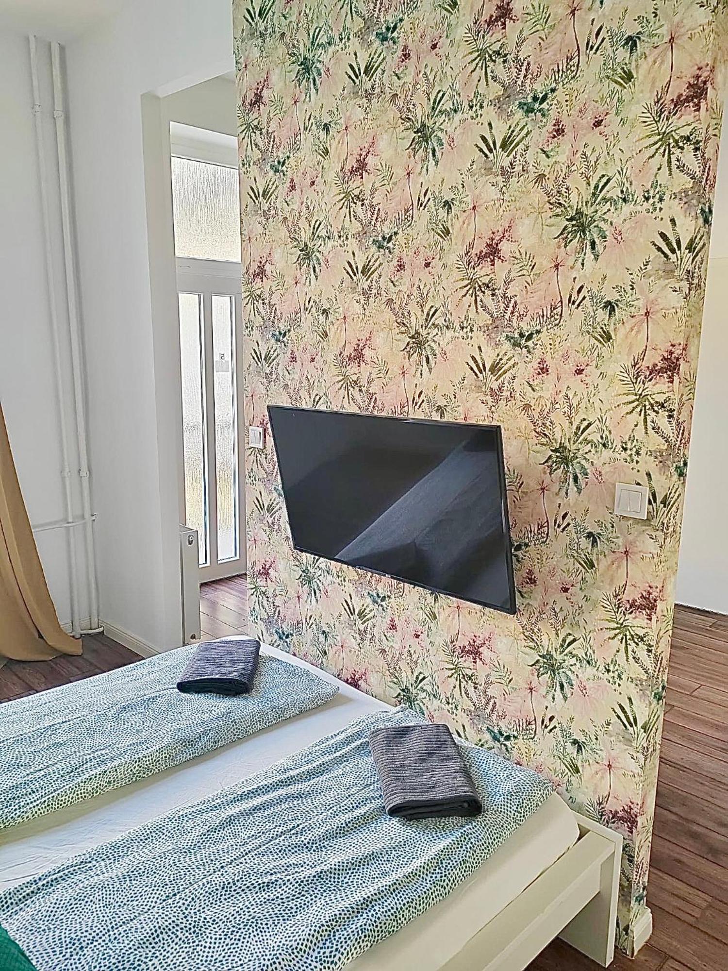 Home R574 #Freeparking Budapest Kültér fotó