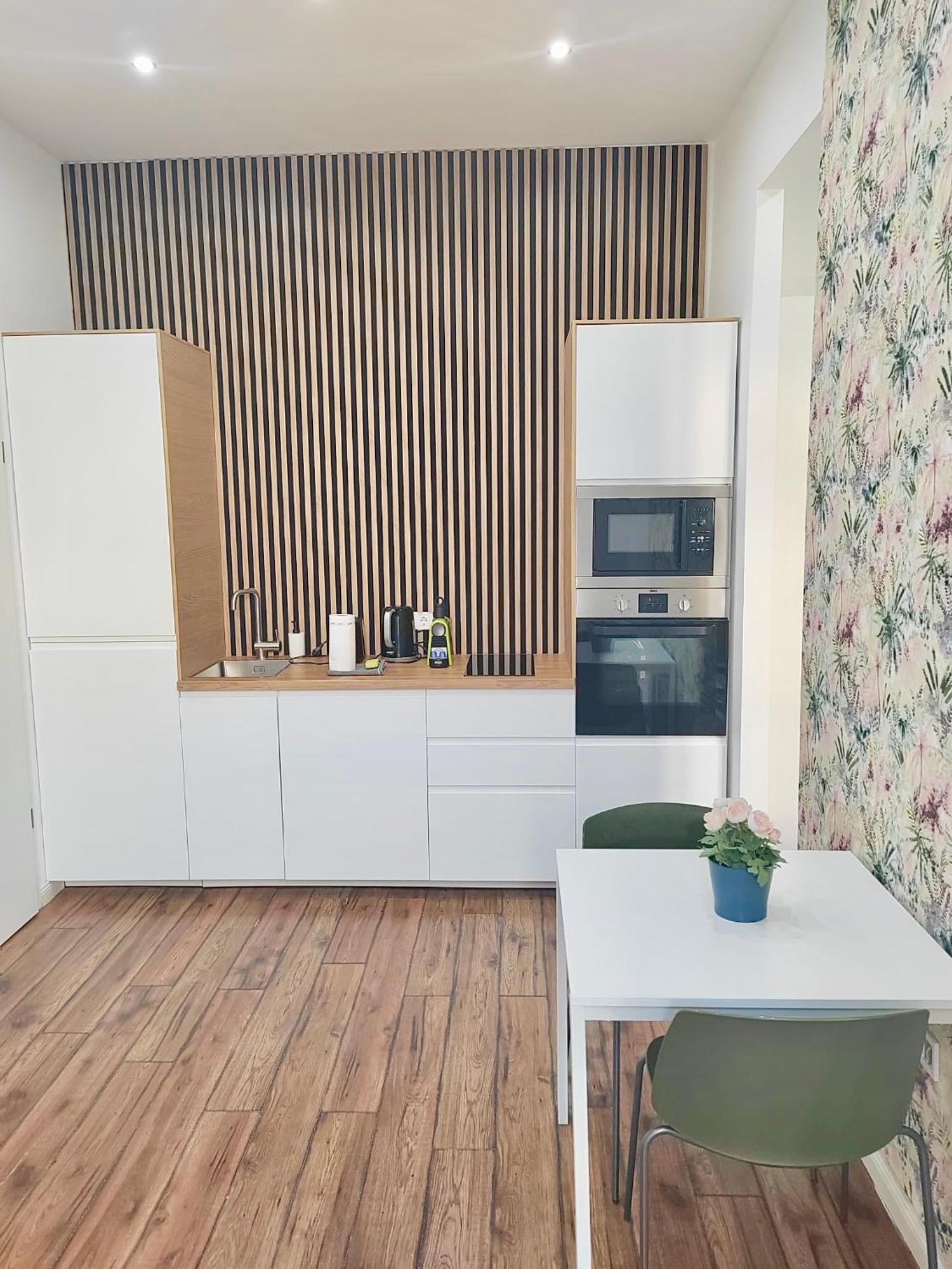 Home R574 #Freeparking Budapest Kültér fotó