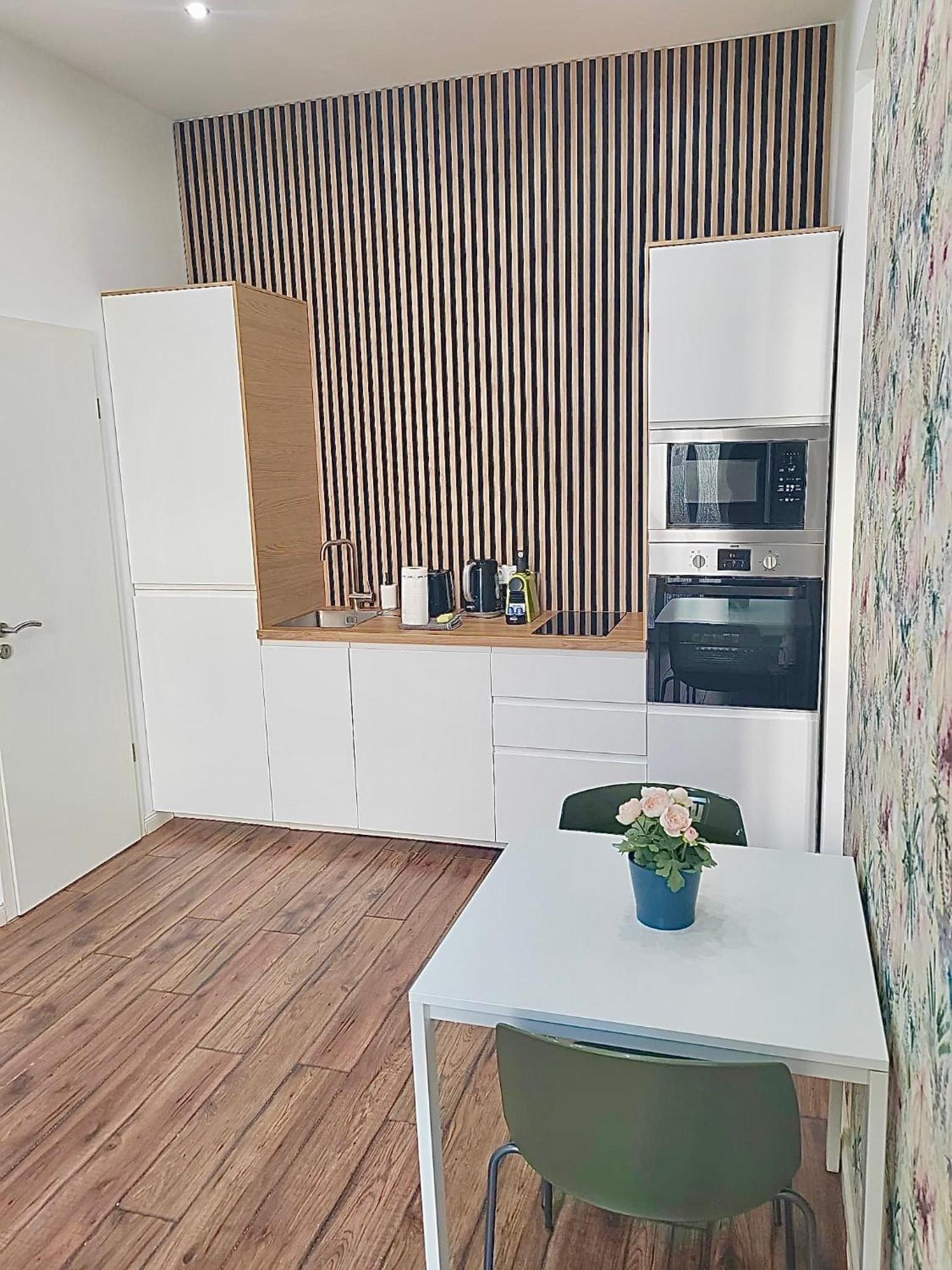 Home R574 #Freeparking Budapest Kültér fotó